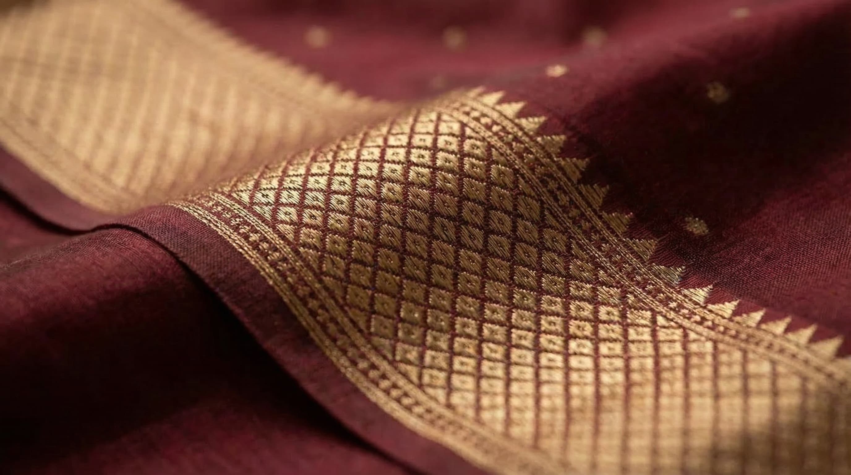 Royal Zari Weave